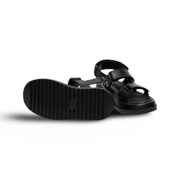 تصویر  صندل اکتیو با تسمه های قابل تنظیم مدل Strider Sandal برند آرتمن | ARTMAN