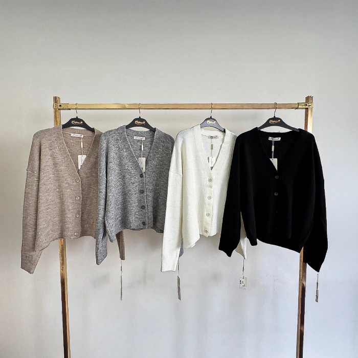 تصویر  ژاکت چهار دکمه زنانه