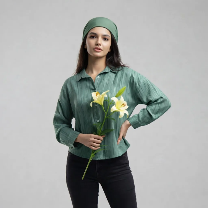 شومیز زنانه طرح‌دار برند بهبود (Behboud) از جنس کرپ با رنگ‌بندی متنوع و تن‌خور عالی.