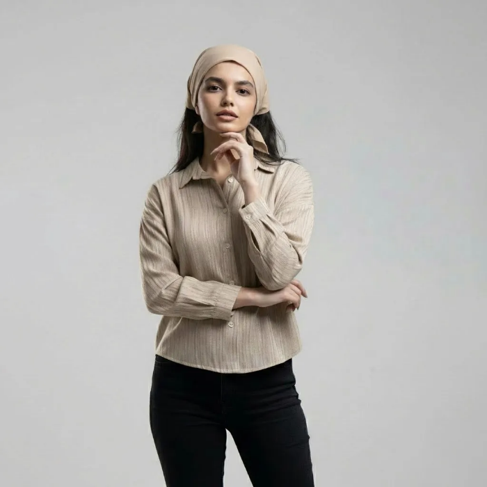 شومیز زنانه طرح‌دار برند بهبود (Behboud) از جنس کرپ با رنگ‌بندی متنوع و تن‌خور عالی.